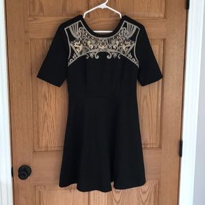 Women’s dress